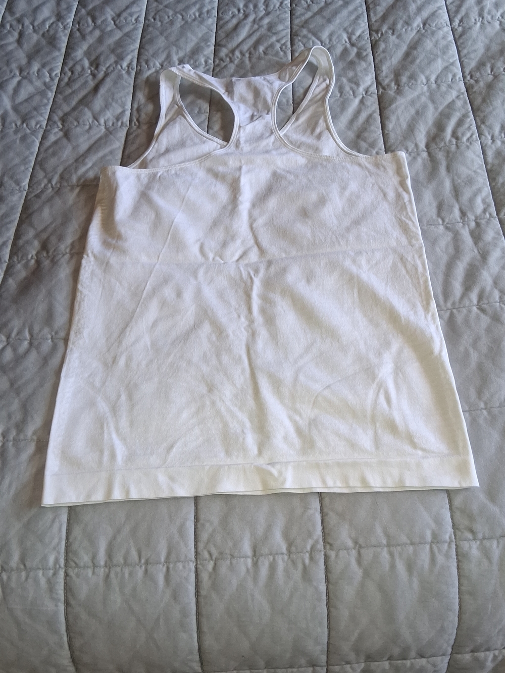 Under Armour White Racerback Performance Tank - Picture 2 of 3